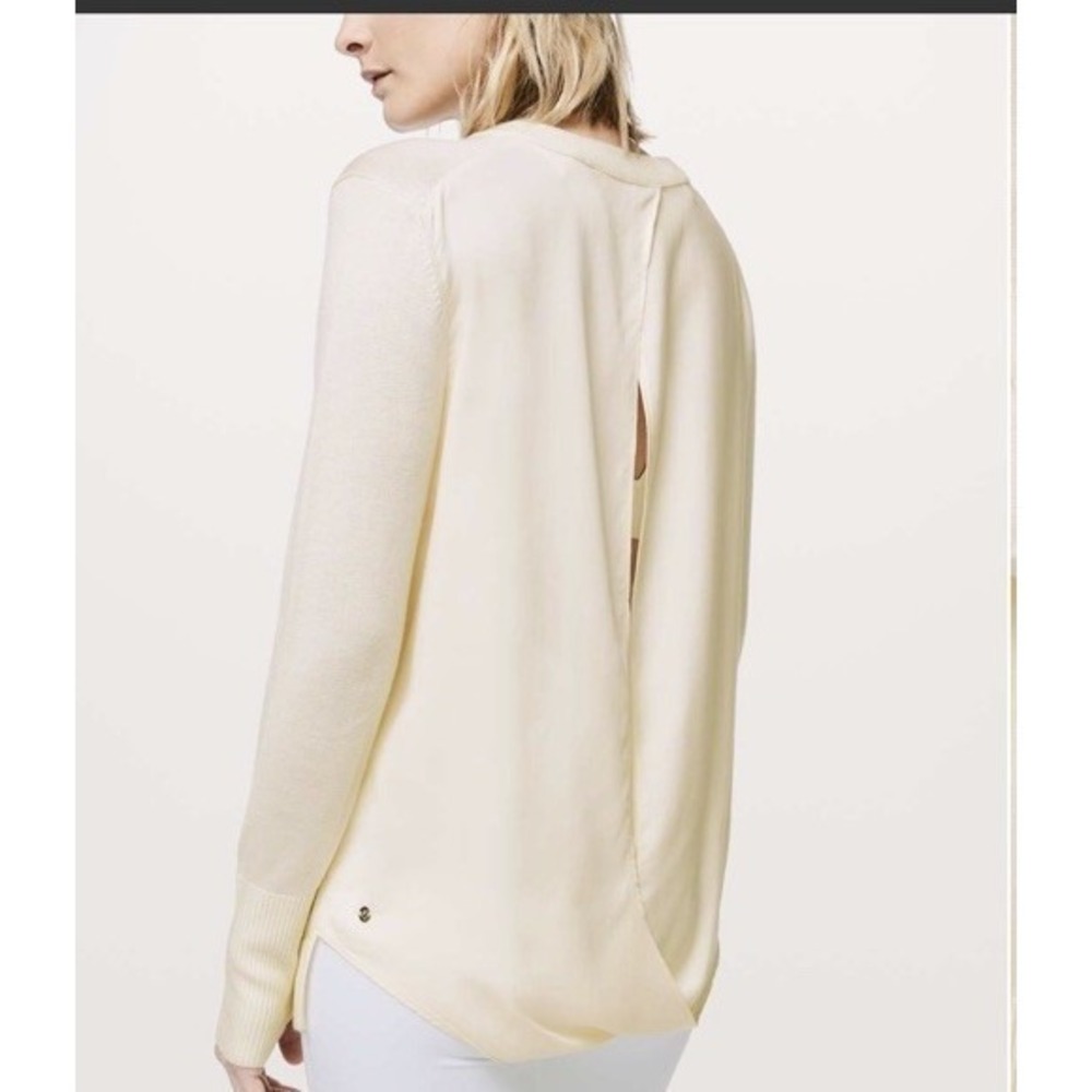 Lululemon Still At Ease Pullover in Angel Wing‎ Size 4